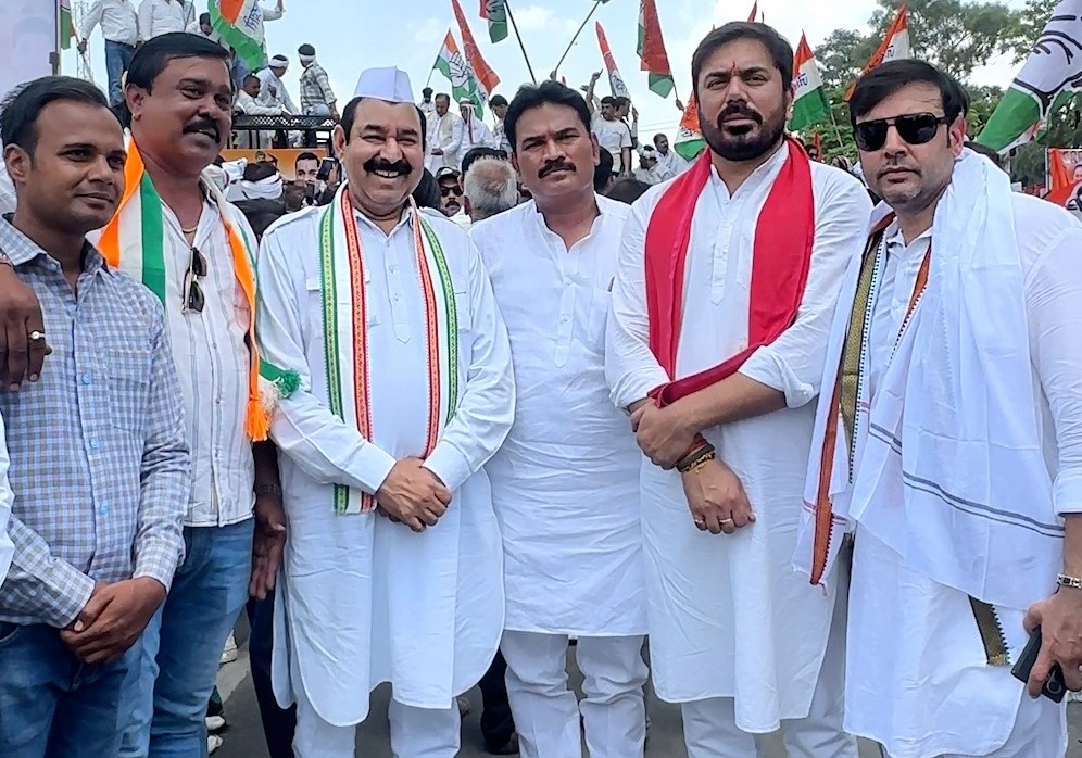 एमपी कांग्रेस का ‘महा चक्काजाम’: किसानों के समर्थन में मुंबई-आगरा हाईवे पर उतरे दिग्गज नेता